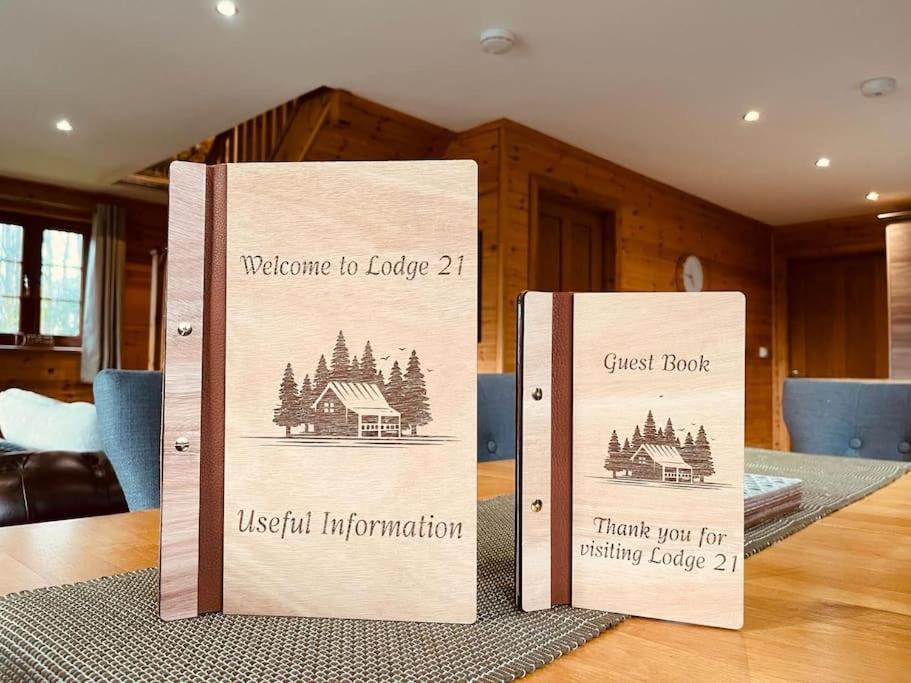 Artro Lodge Luxury 3 Bedroom, 3 Bathroom & Hot Tub Llanbedr  Exteriör bild